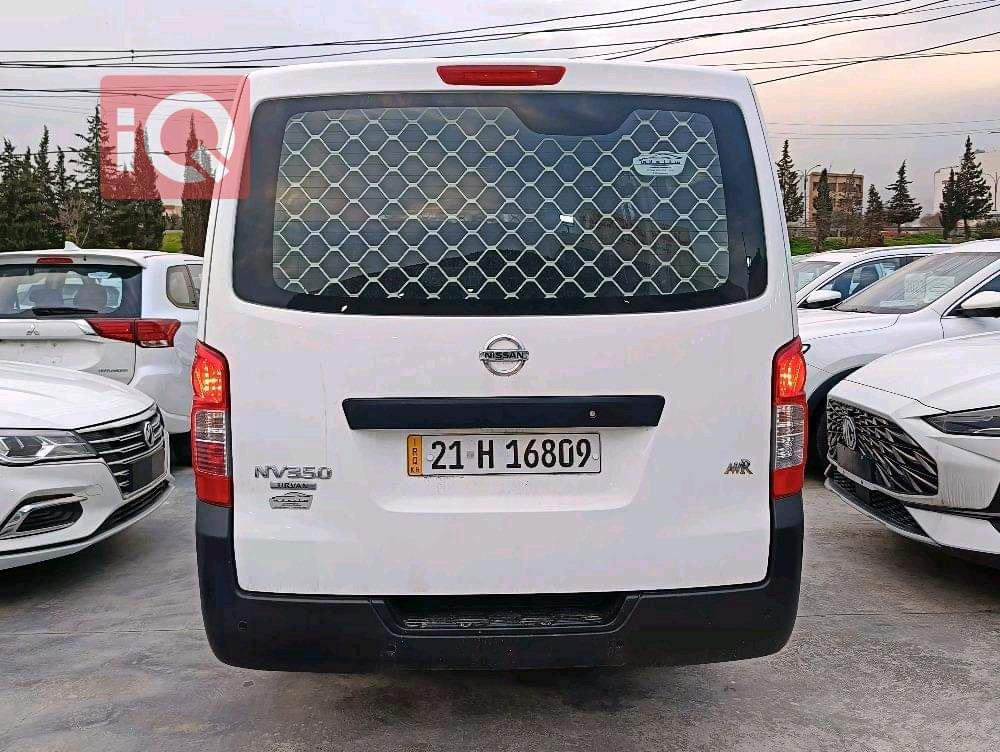 Nissan Urvan